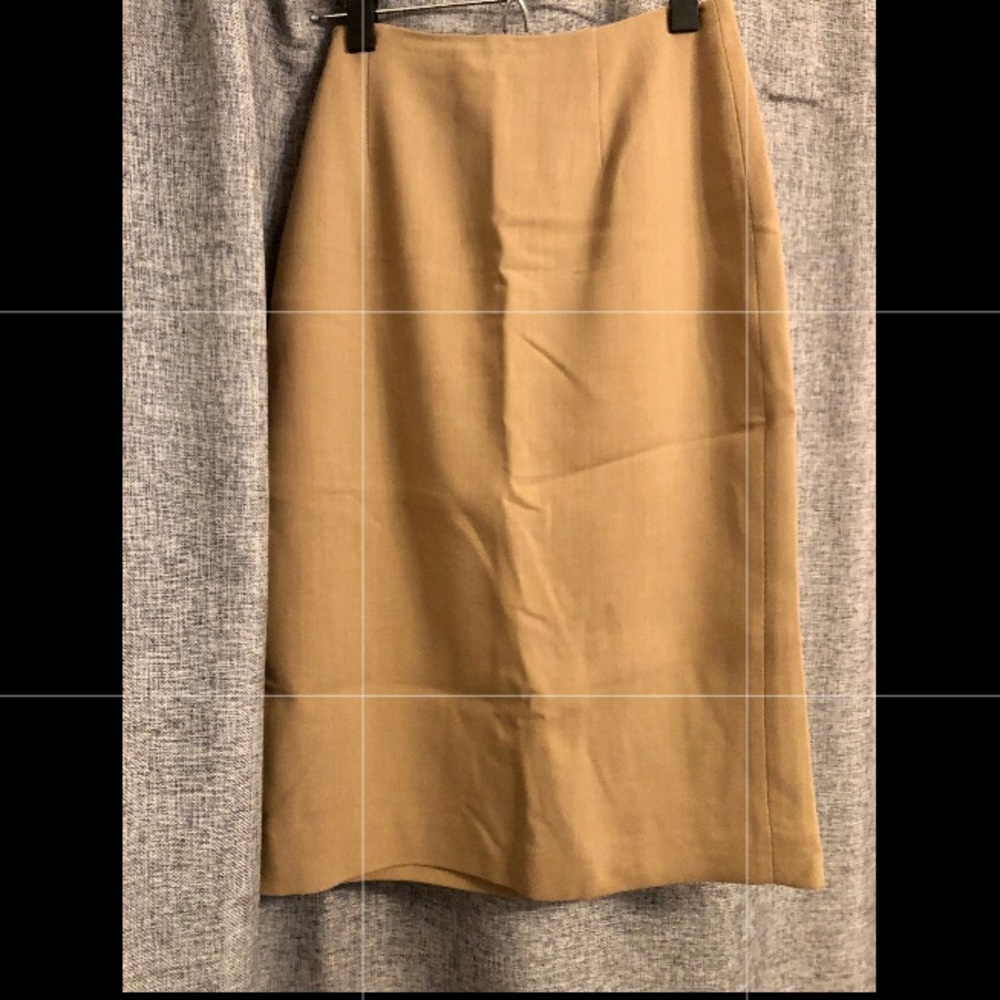 Ann Taylor Midi Suiting Skirt. Camel wool. Size 2